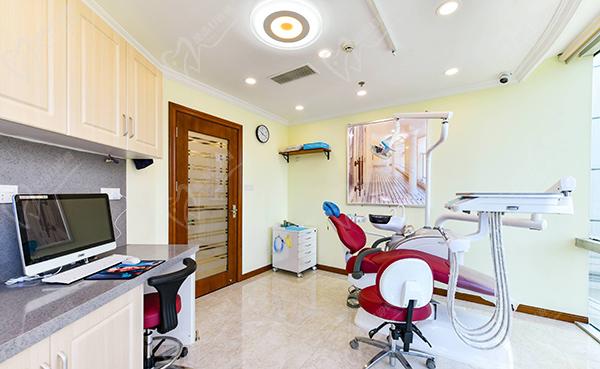 上海夕陽(yáng)紅口腔醫(yī)院