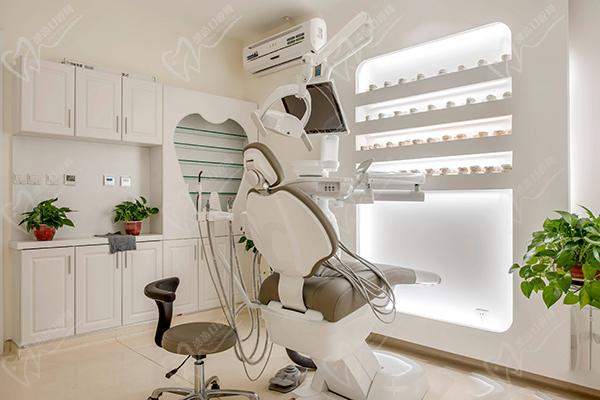 西安小白兔口腔醫(yī)院高端牙椅