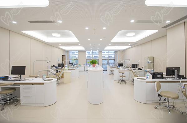 西安交通大學(xué)口腔醫(yī)院開(kāi)放診室