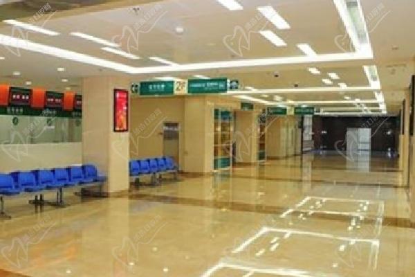 北醫(yī)三院整形外科胸部整形價(jià)格表