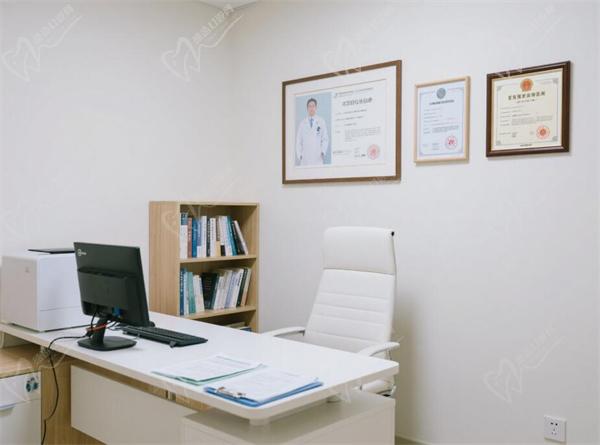 割閹的私人電話多少